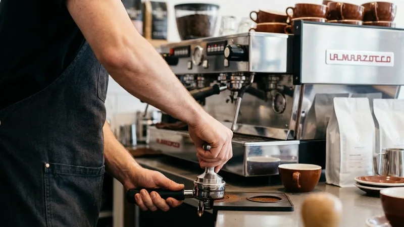 Tamping Technique: How Hard Should You Press? (30lbs Myth)